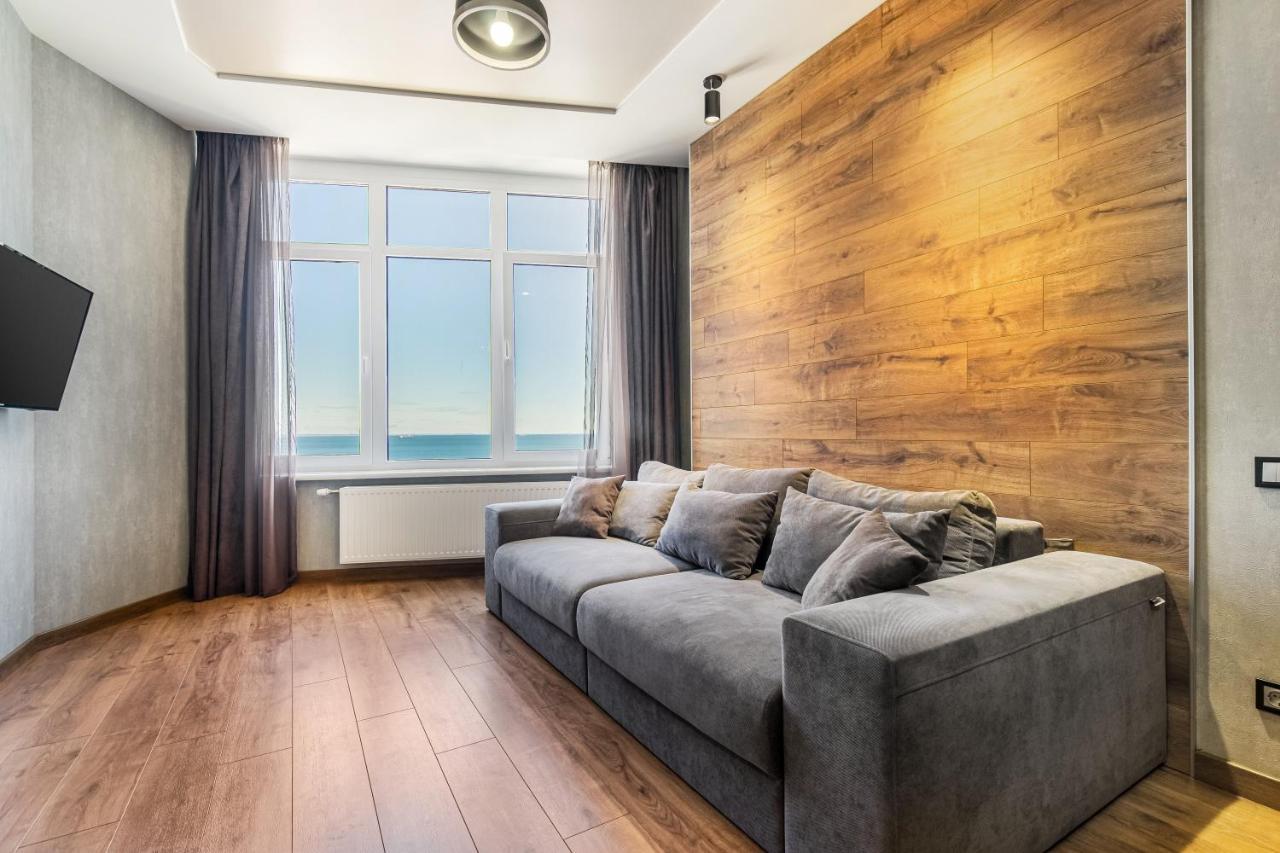 Sea Symphony Wood Style Apartment Odessa Zewnętrze zdjęcie